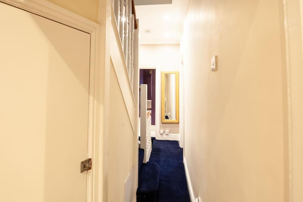 Clifford House - 4 Bed Within The Walls Holiday home York